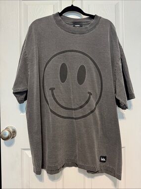 Dressed in LaLa The World Needs Your Magic Boxy Tee S/M